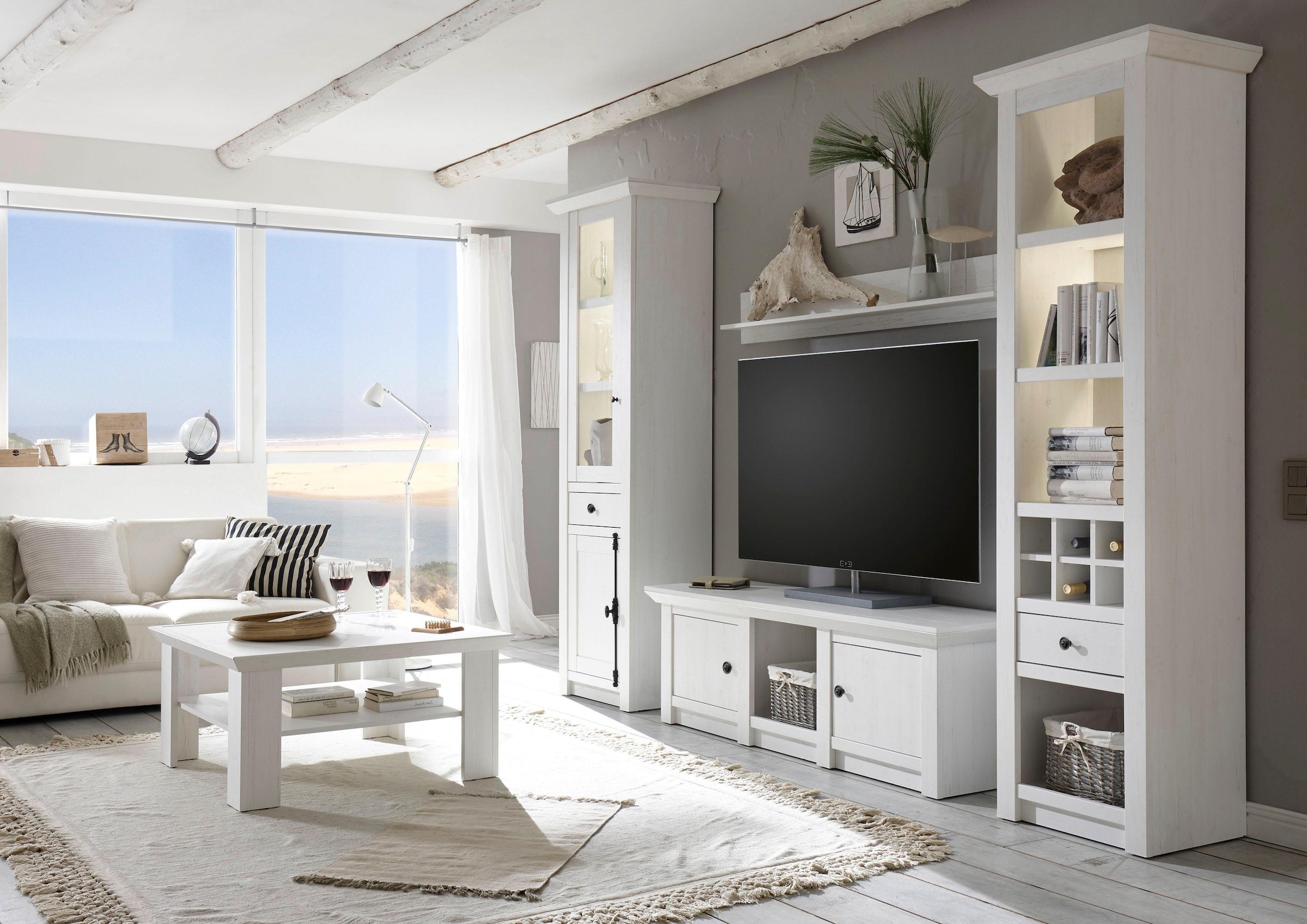 Home affaire Wohnwand »California, Anbauwand im Landhausstil, Komplettset mit Metallgriffen« Besteht aus 1 Standregal, 1 Vitrine, 1 Lowboard, 1 Wandregal, 4 Stk. tlg.