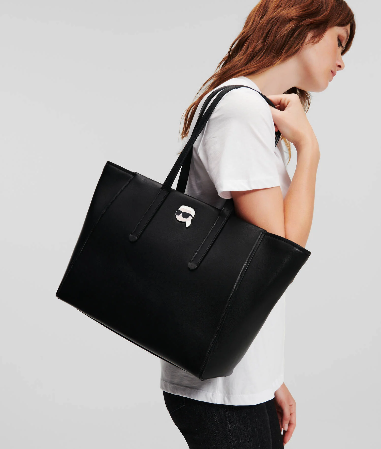 CABAS EN CUIR AVEC BROCHE K/IKONIK