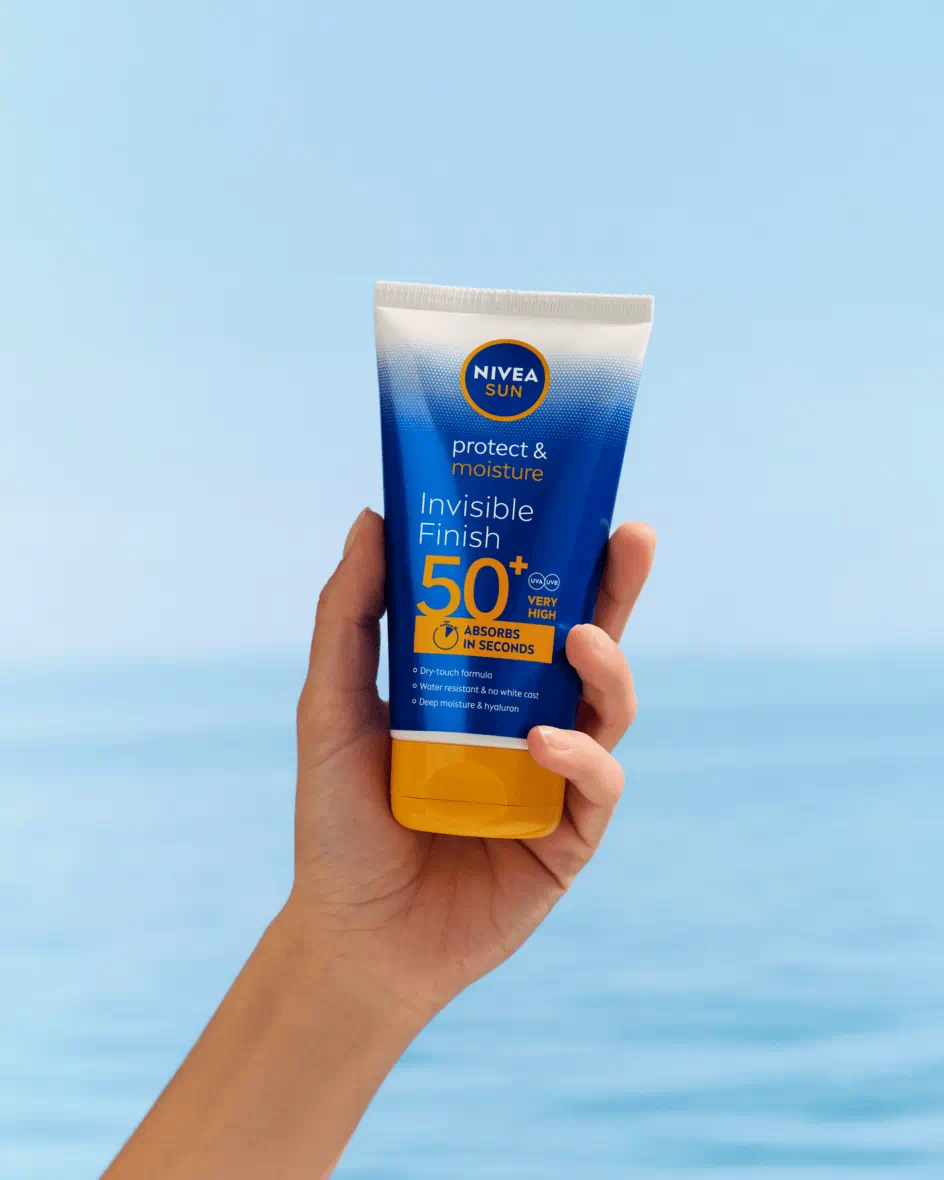 PROTECT & HYDRATE INVISIBLE FINISH ULTRA LÉGER FPS 50