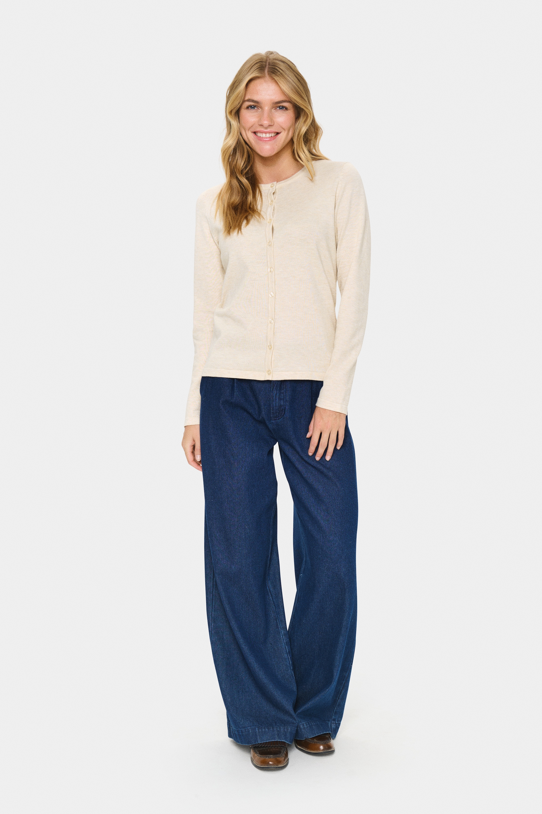 Saint Tropez Strickjacke »A8661, MilaSZ R-Neck Cardigan«, Viskose Feinstrick, Classic Fit