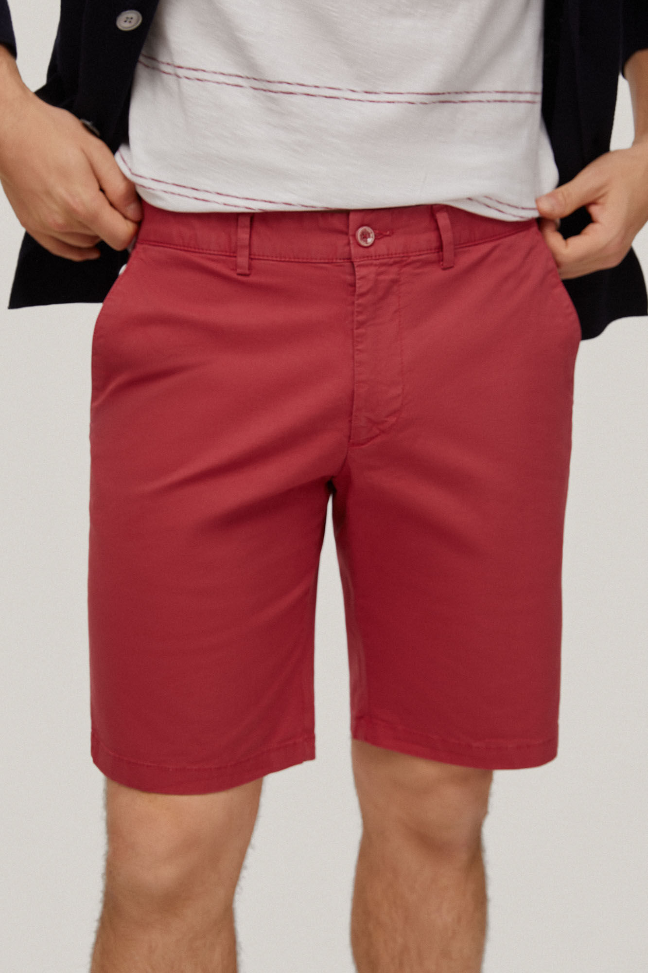Bermuda Chino Premium Flex - Bordô