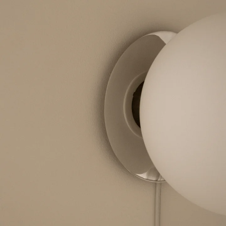 Audo - TR Wand- und Deckenleuchte, Messing / Leuchtmittel matt opal