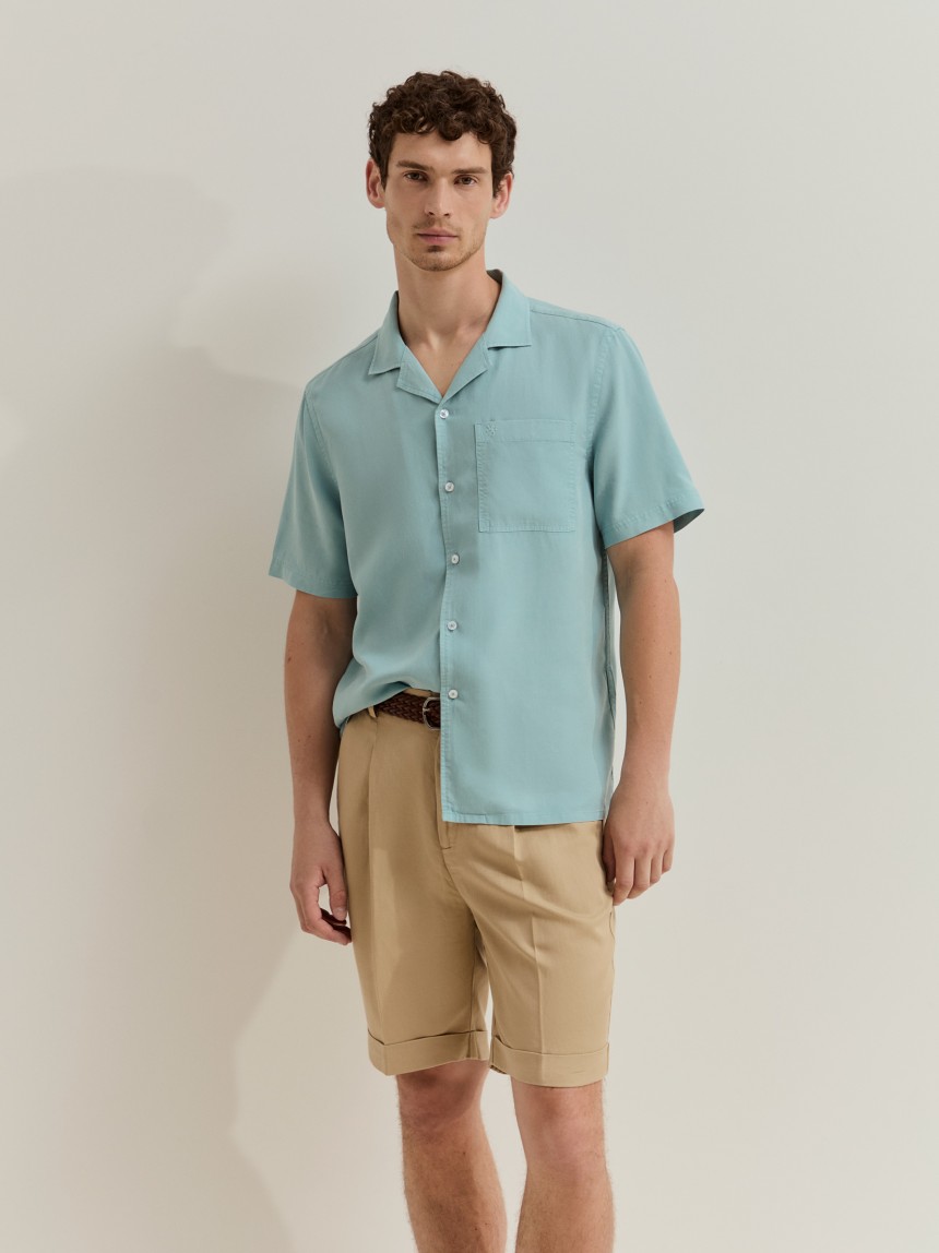 Camisa manga curta em liocel e linho