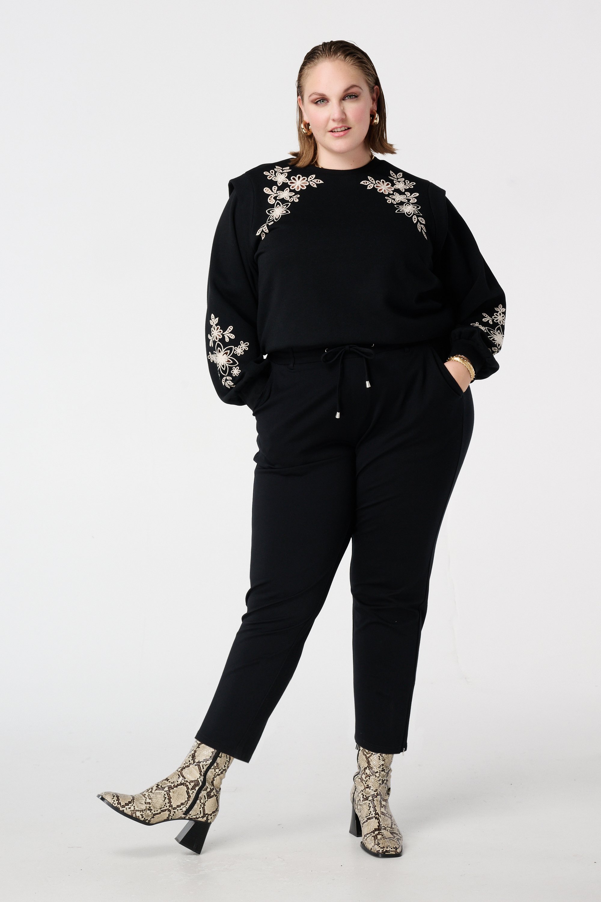 Broek met elastische tailleband Zwart