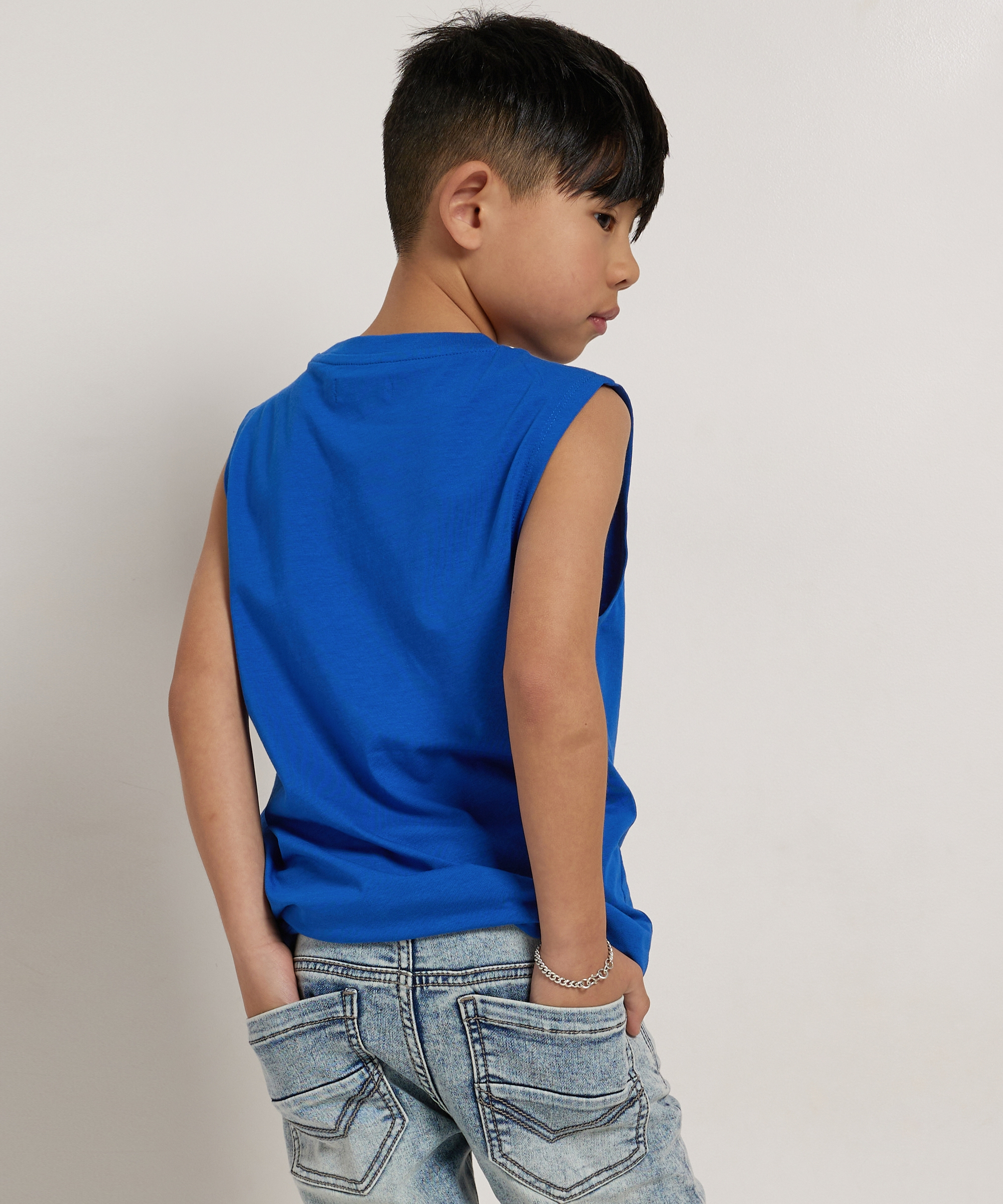 oversized singlet