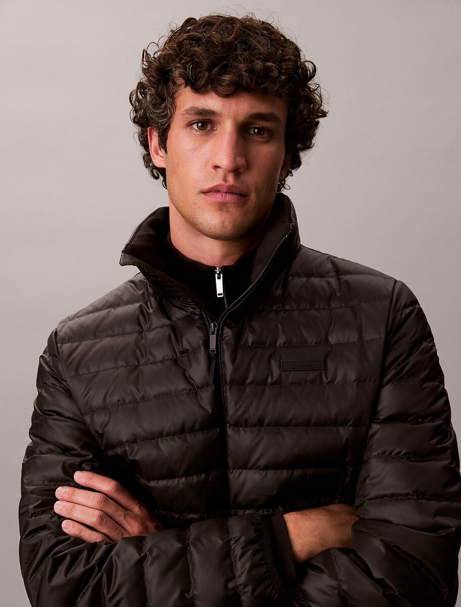 CALVIN KLEIN<br>Jaqueta de plumas com gola alta