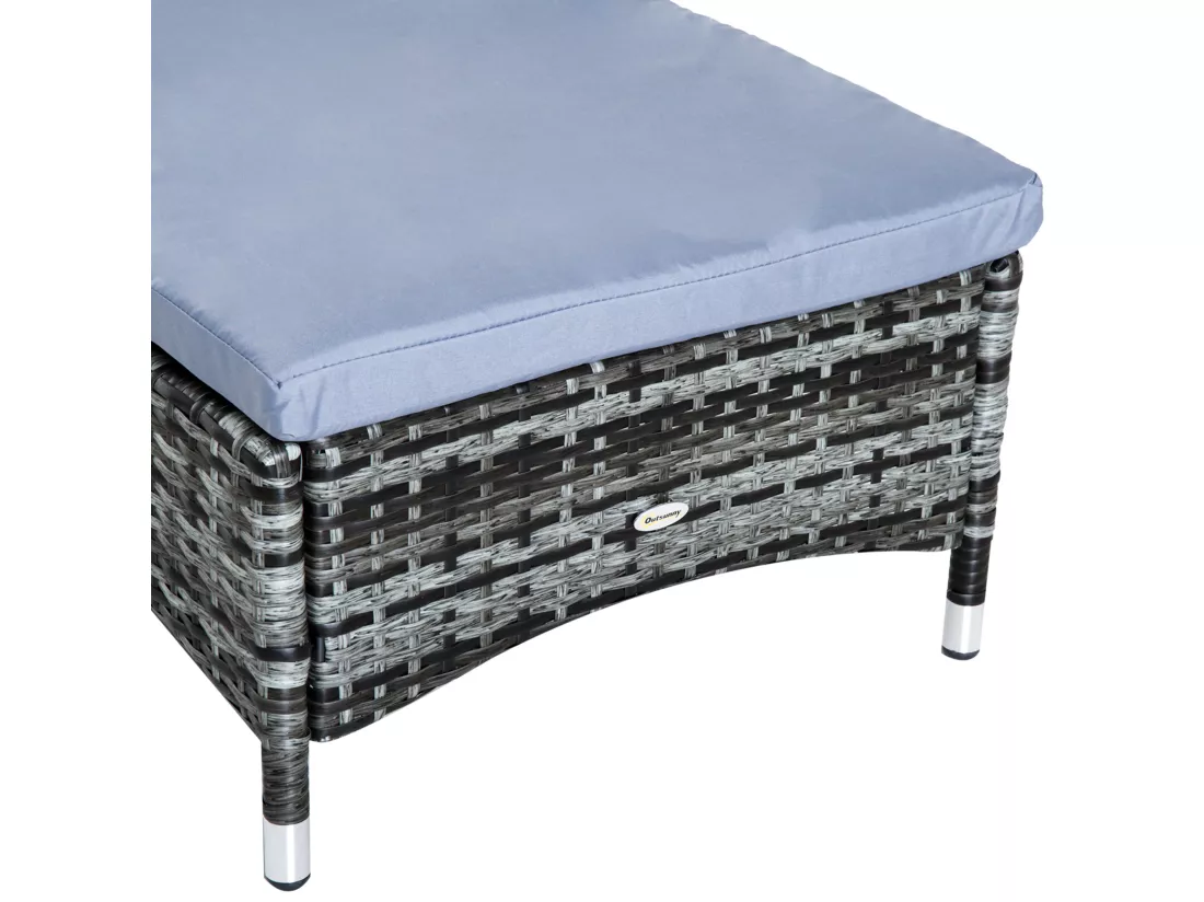 Lot de 2 transats bains de soleil grand confort : matelas, têtière, inclinaison réglable multipositions, accoudoirs, roulettes + table basse verre trempé résine tressée gris