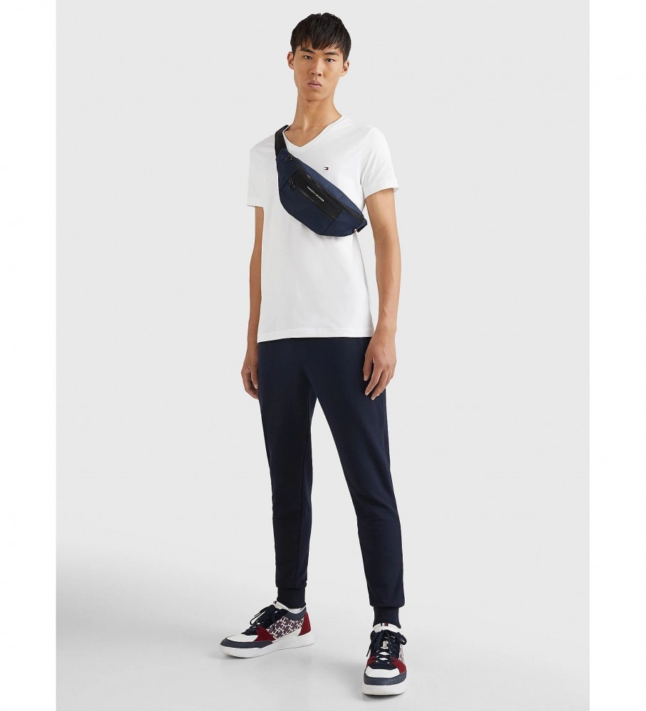 Camiseta branca com decote em V da Tommy Hilfiger