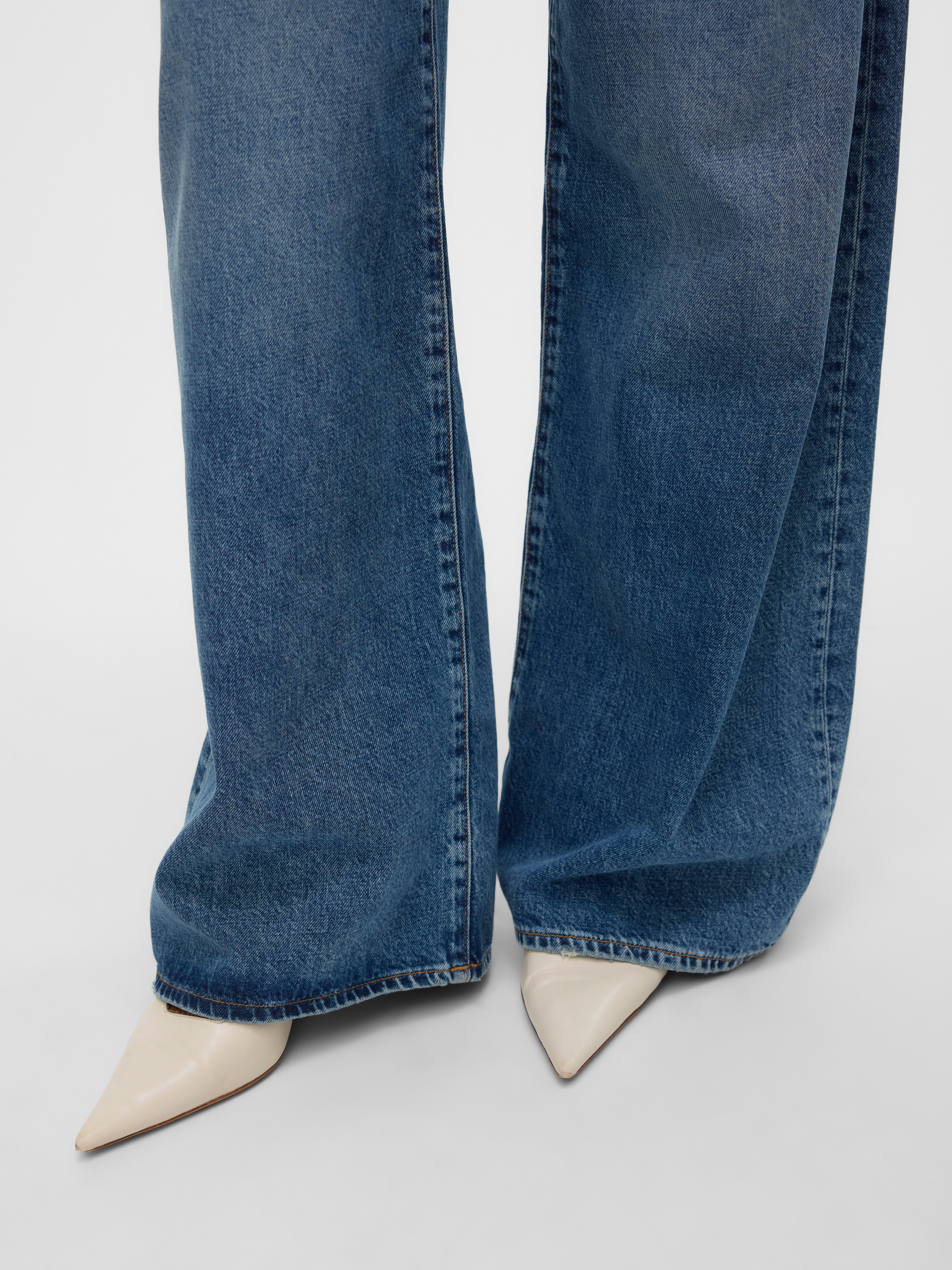 VMELINA Super high rise Wide leg fit Jeans