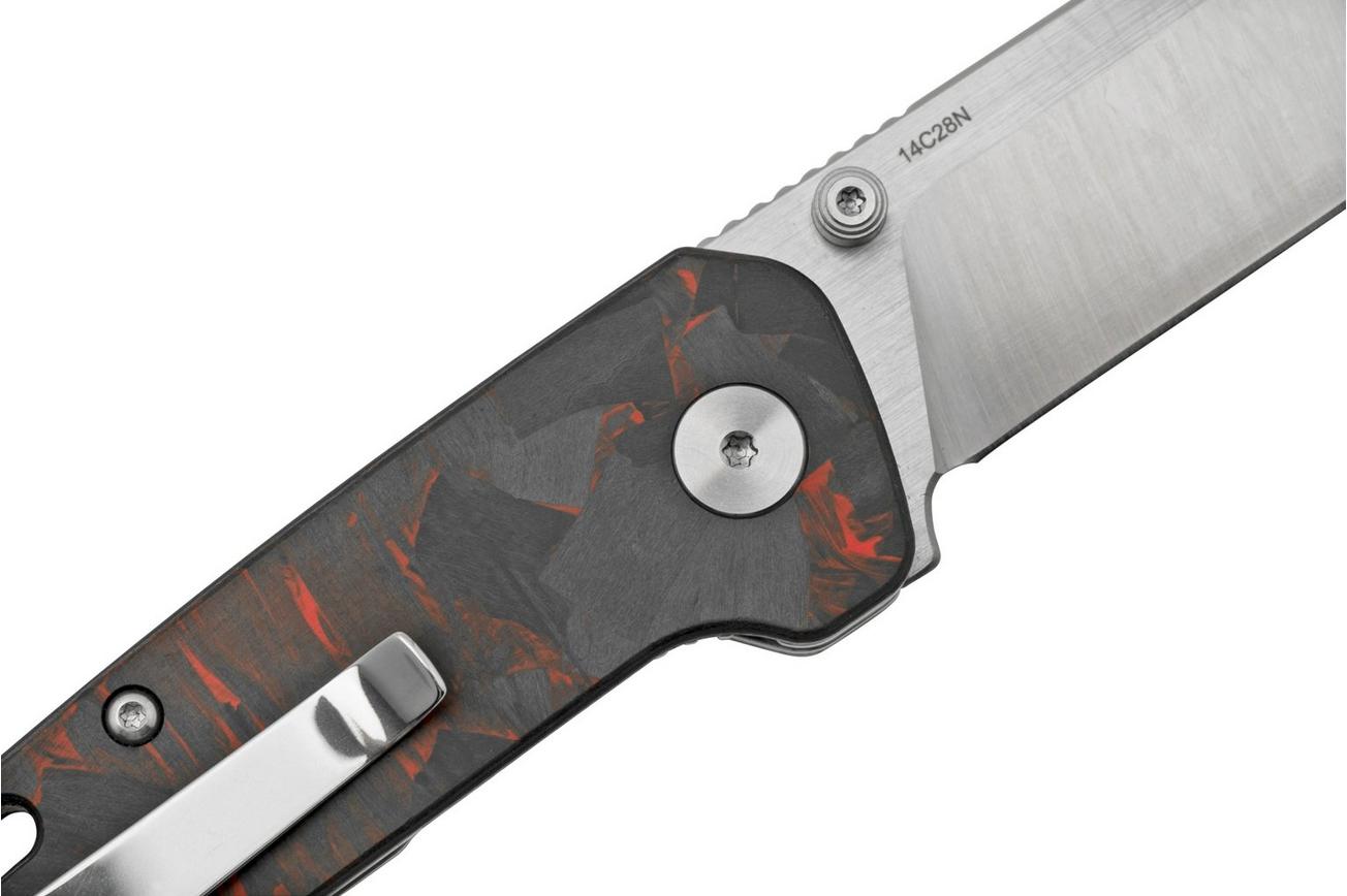 QSP Knife Penguin Mini QS130XS-E1, Satin 14C28N, Red Shredded Carbonfiber zakmes