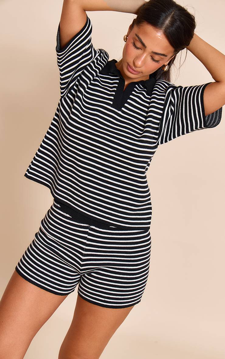 Noir Short Ajusté En Maille À Rayures Petite