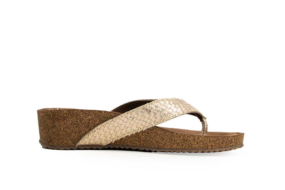 Lazamani Toe Post Slippers Weave Wedge Gold