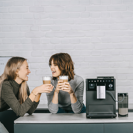 LatteSelect|Kaffeevollautomat Mattschwarz