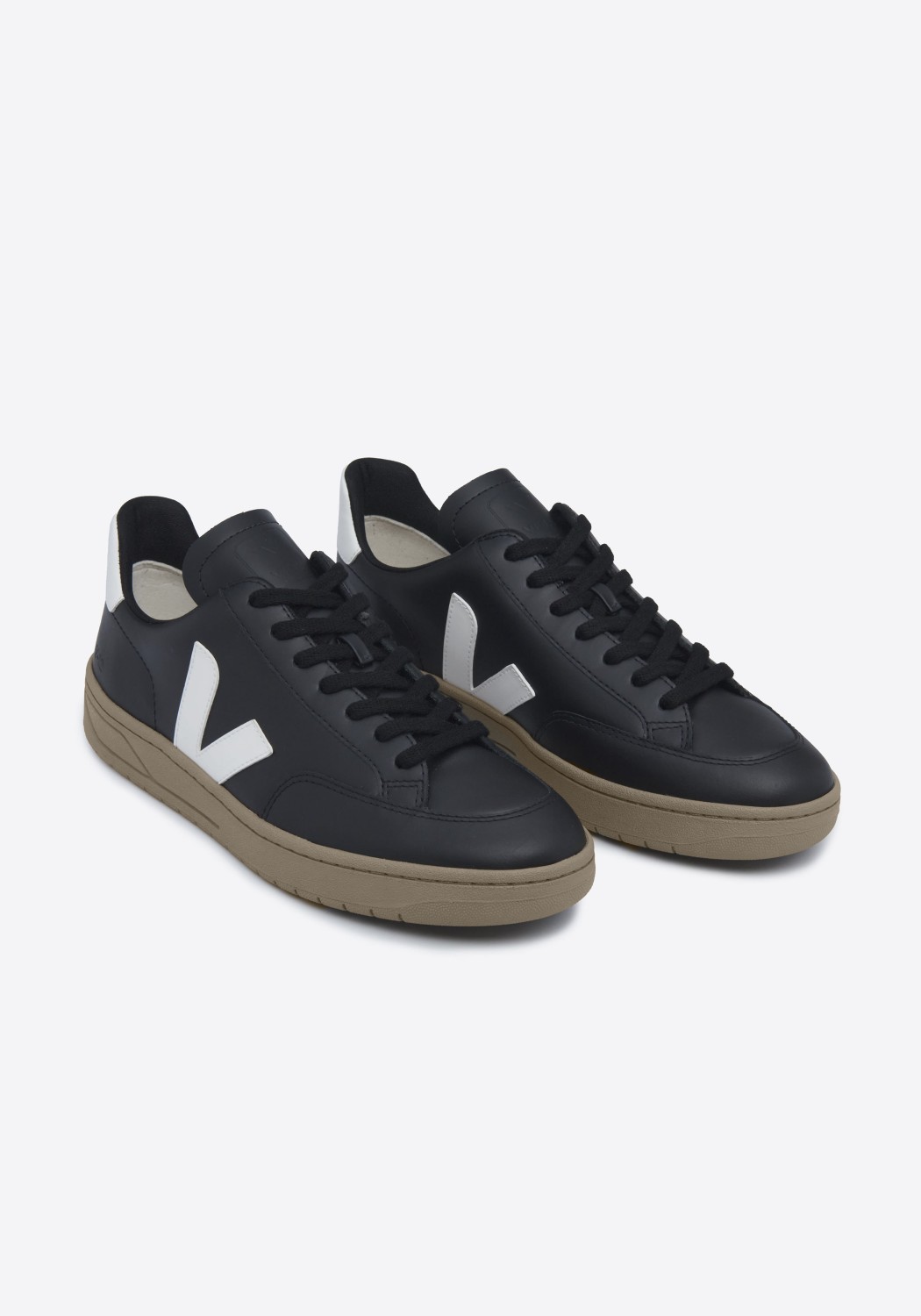 Veja Sneaker V-12 Leather Black White Dune