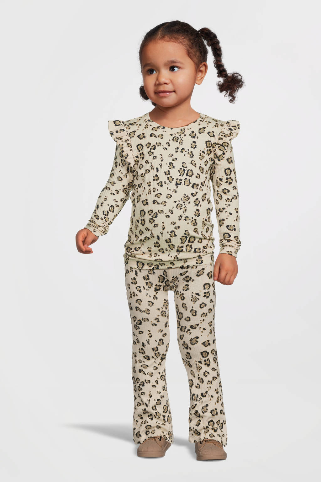 NAME IT longsleeve NMFSOLVEG met panterprint en ruches ecru/bruin