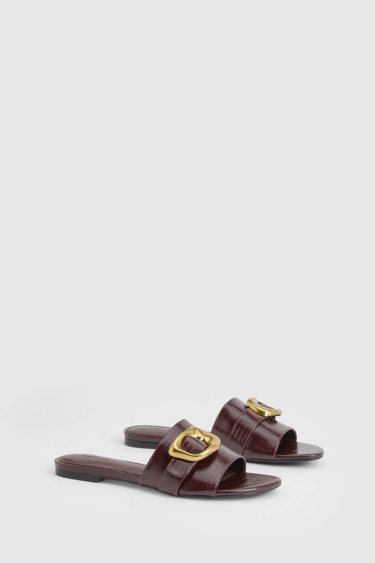 boohoo Sandale Plate En SYNTHÉTIQUE Avec Détail Boucle Dorée