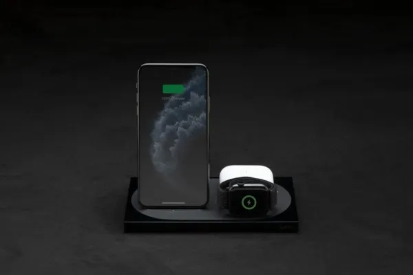 Belkin BoostCharge - Trådløs opladningsstander - 7.5 Watt - sort - for Apple AirPods; AirPods Pro; iPhone 11, 12, 7, 8, SE, X, XR, XS, XS Max; Watch