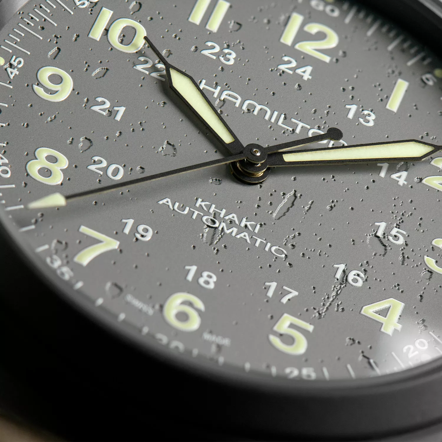 Hamilton Khaki Field Titanium Auto H70215880