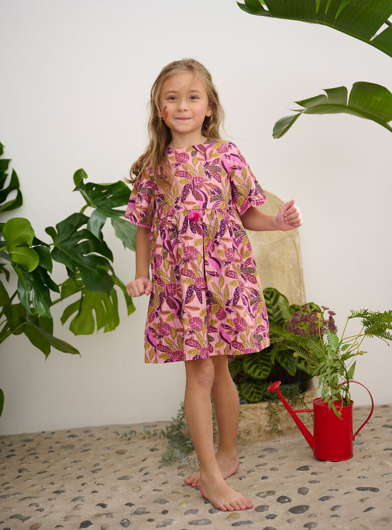 Robe manches courtes rose à imprimé toucan pour fille