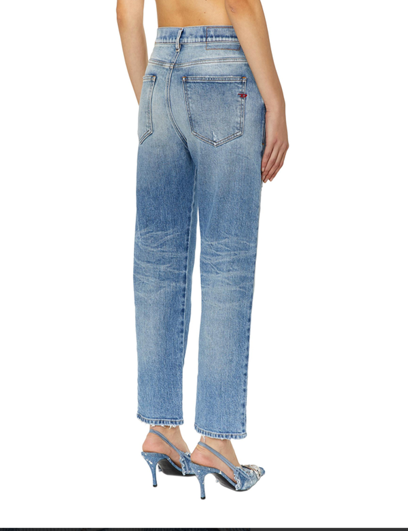 DIESEL JEAN FEMME REGULAR D-AIR 7R4 DÉLAVÉ