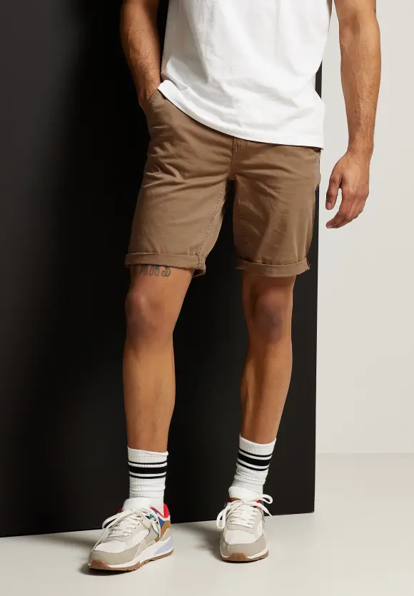 Chino Shorts in Unifarbe - cappuccino beige