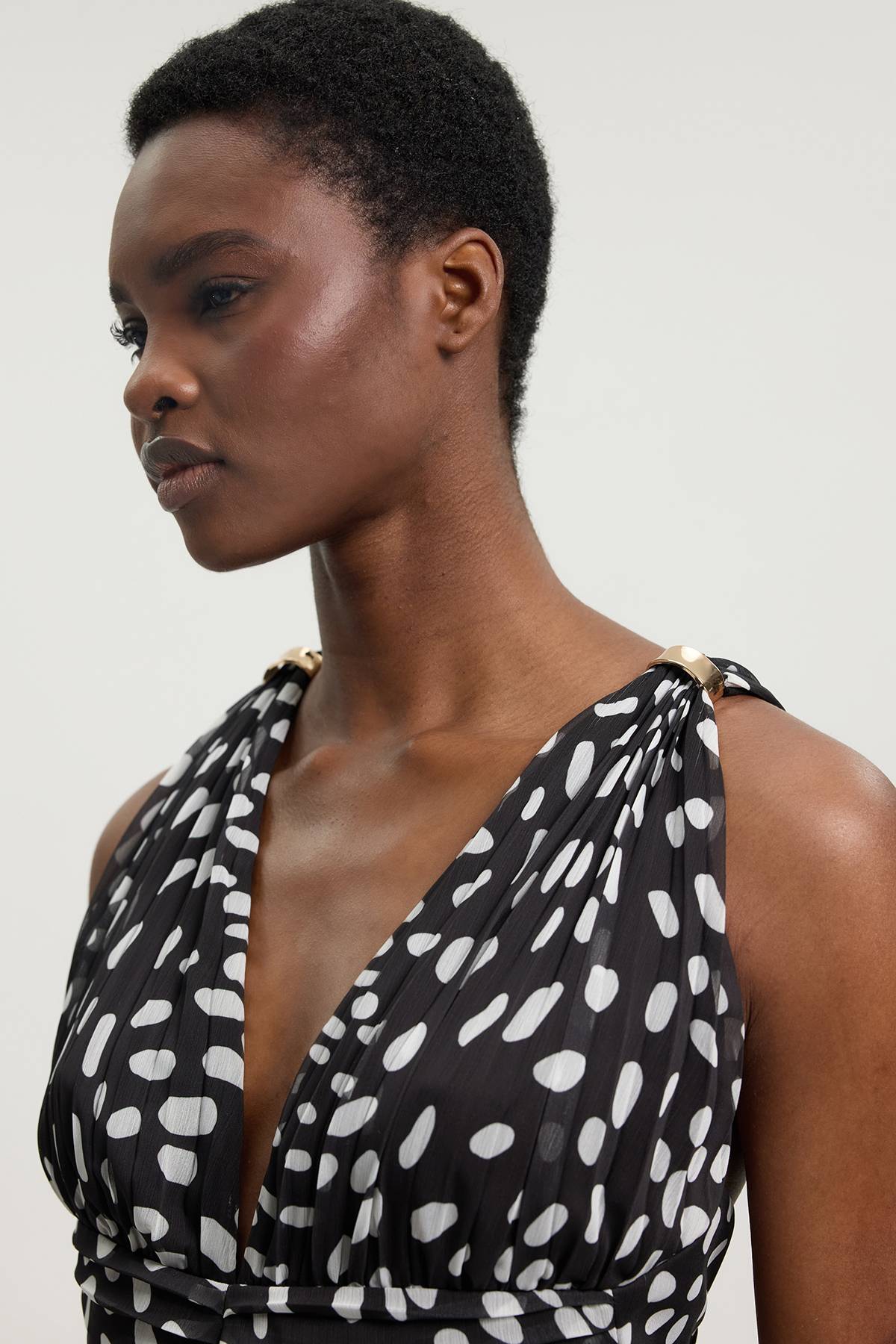 KarenMillen Combinaison Petite En Georgette Gaufrée À Pois Avec Dos Croisé