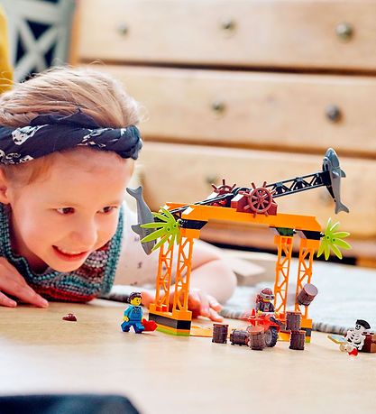 LEGO? City Stuntz - Stuntudfordring Med Hajangreb 60342 - 122 De