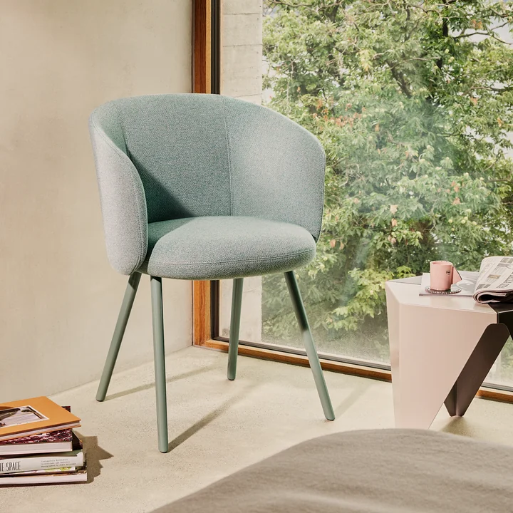 Vitra - Mikado Armlehnstuhl, Eiche natur / elfenbein/perle (Nubia 01)