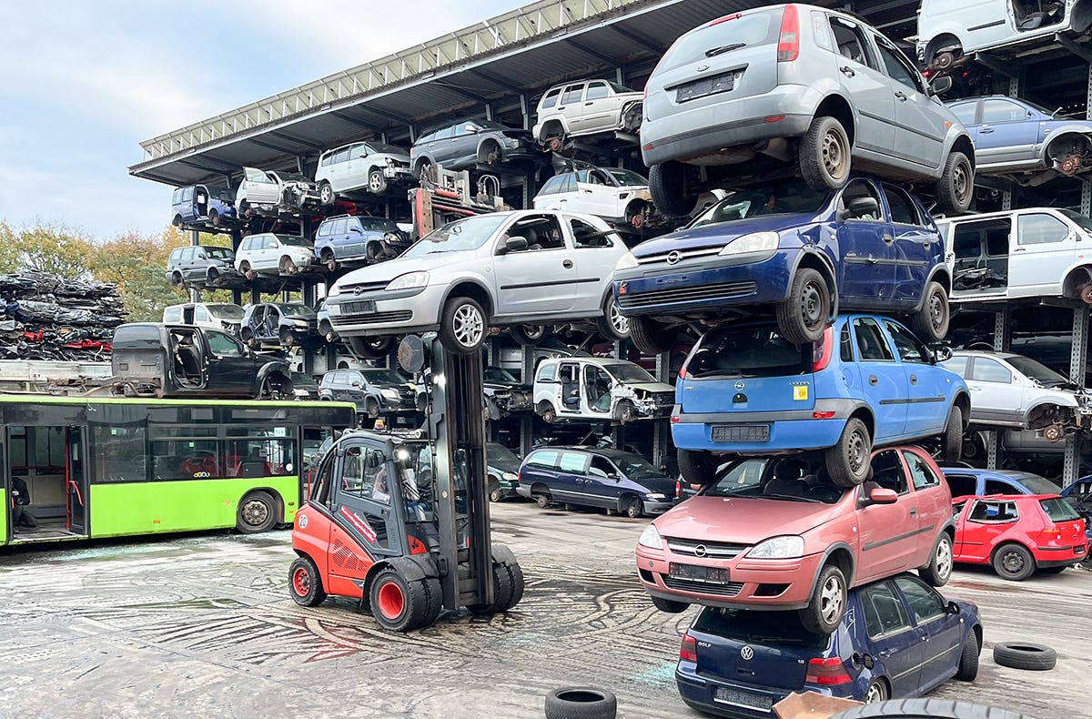 Auto zertrümmern Schloß Holte-Stukenbrock