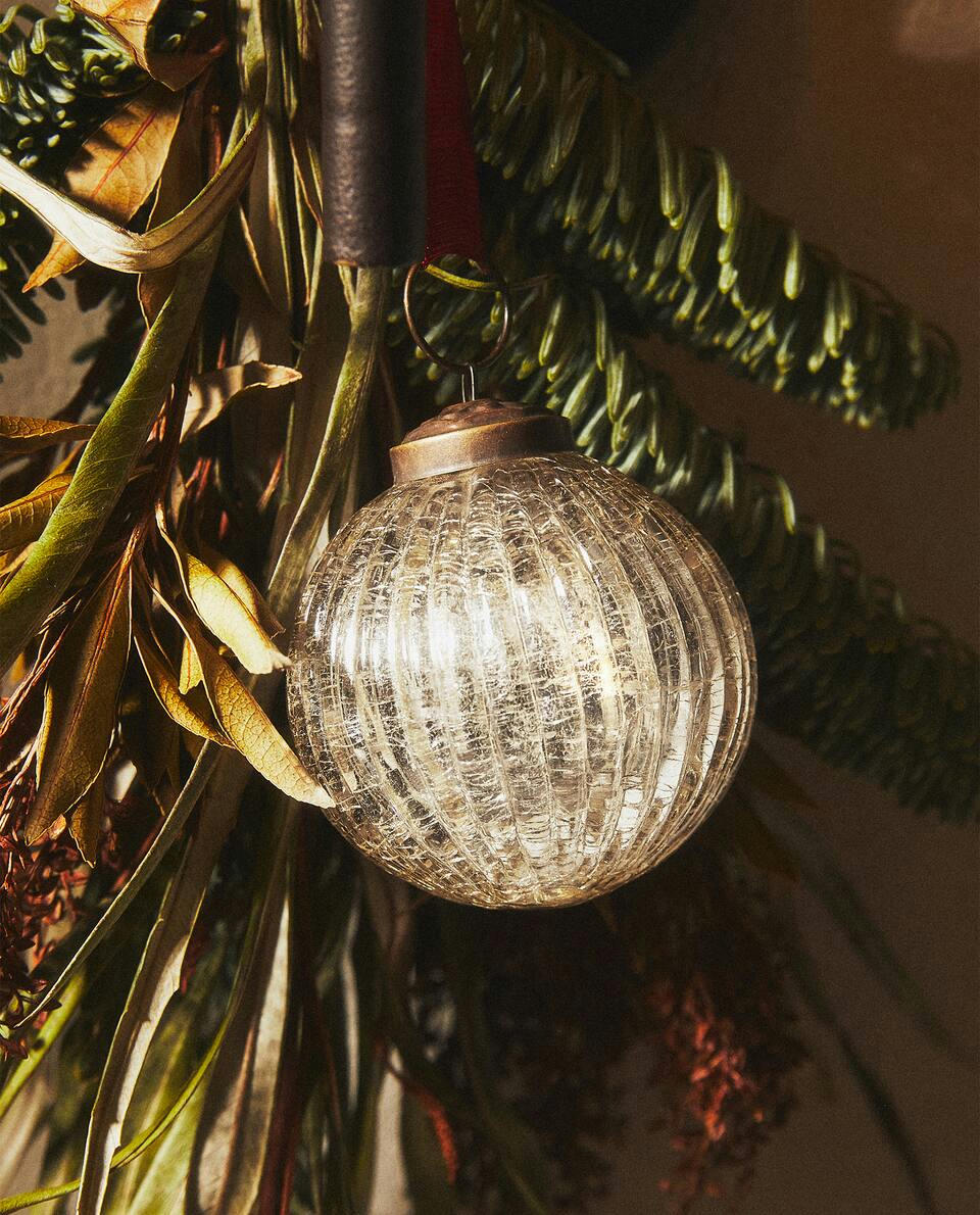 Enfeite de Natal listrado com efeito craquelado