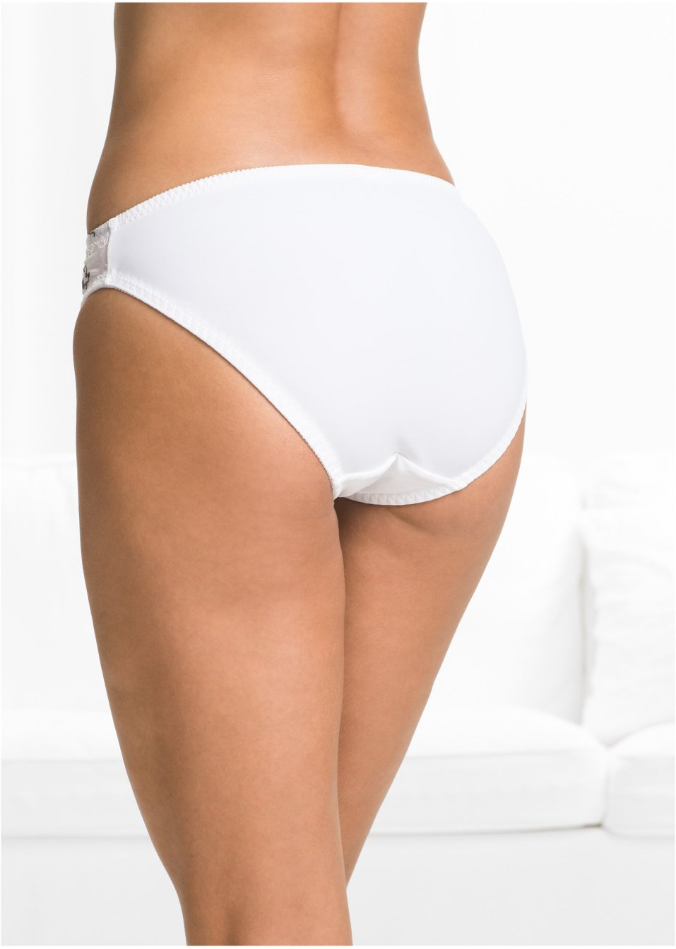Lot de 2 slips avec broderie