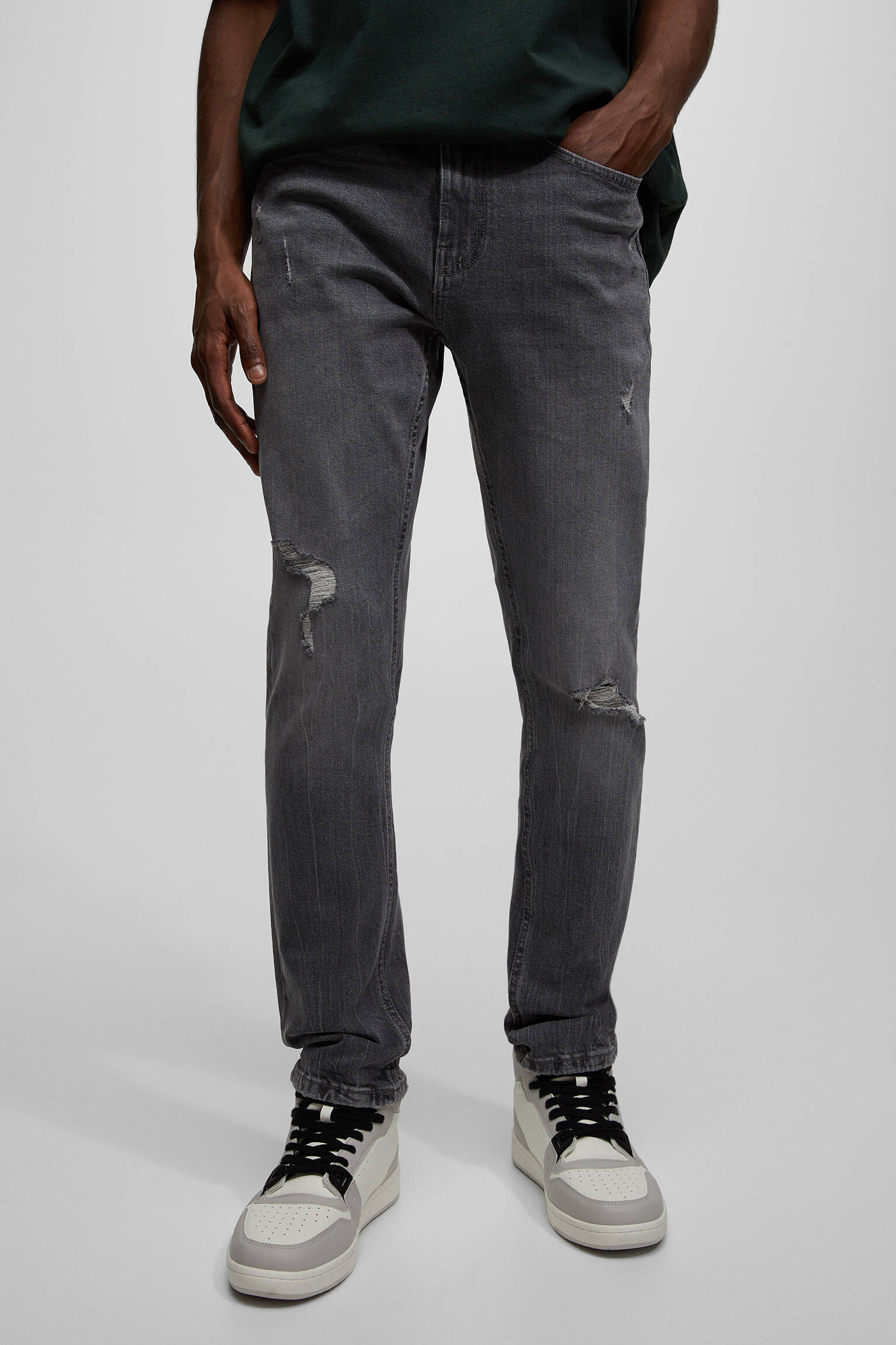 CALÇA JEANS SLIM RASGADA - CINZA ESCURO