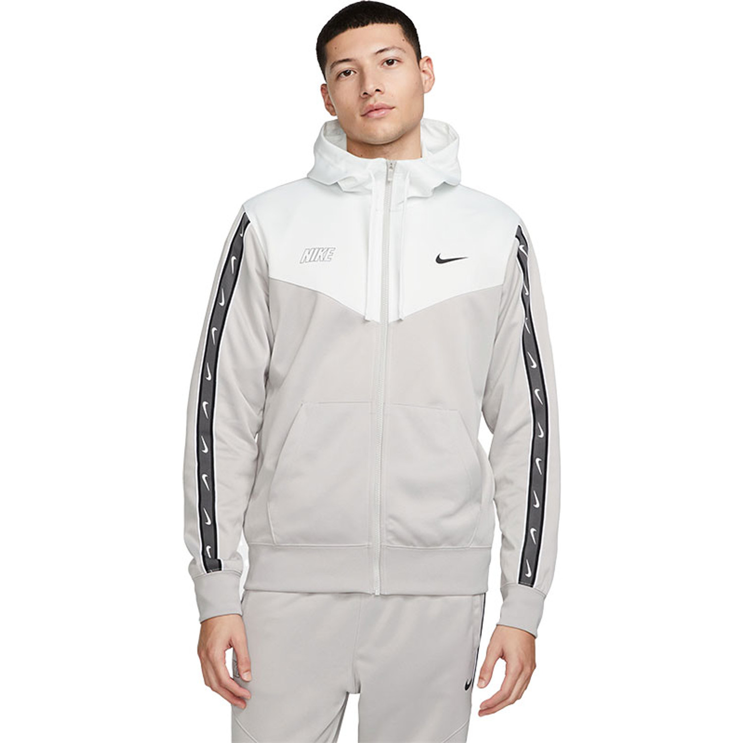 Nike Sportswear Repeat Trainingspak