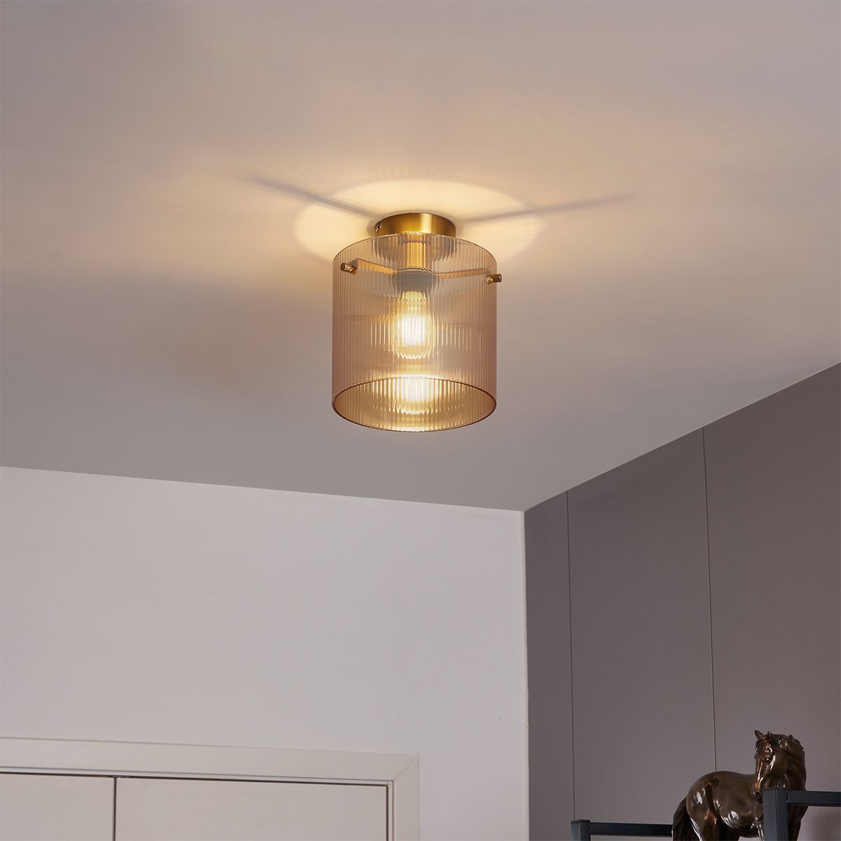 Art Deco plafondlamp messing met amber glas - Laura