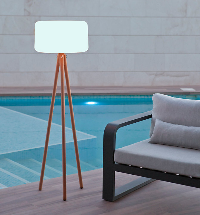 Lampe LED solaire variable Chloe 4.5W IP65 Newgarden H.140cm