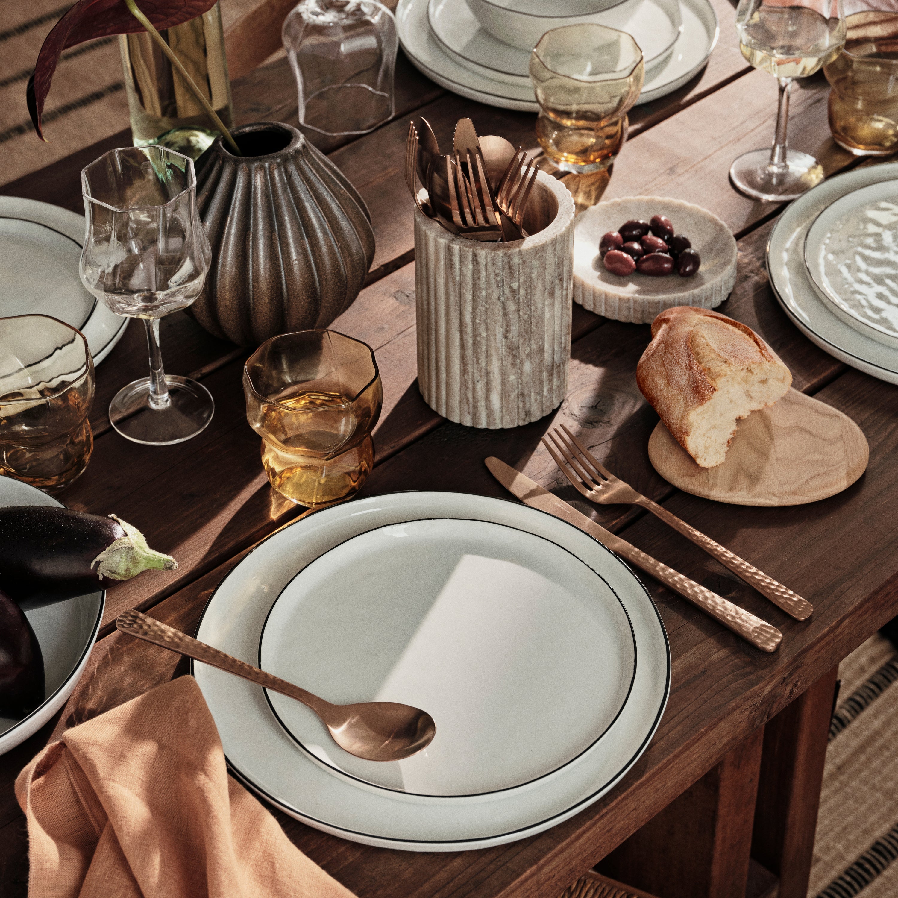 Broste Copenhagen Hune Hammered Bestekset 16-delig - Koper