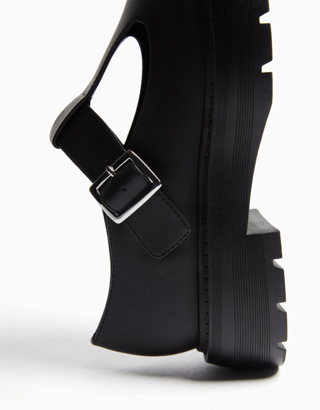 Sapatos Mary Jane baixos