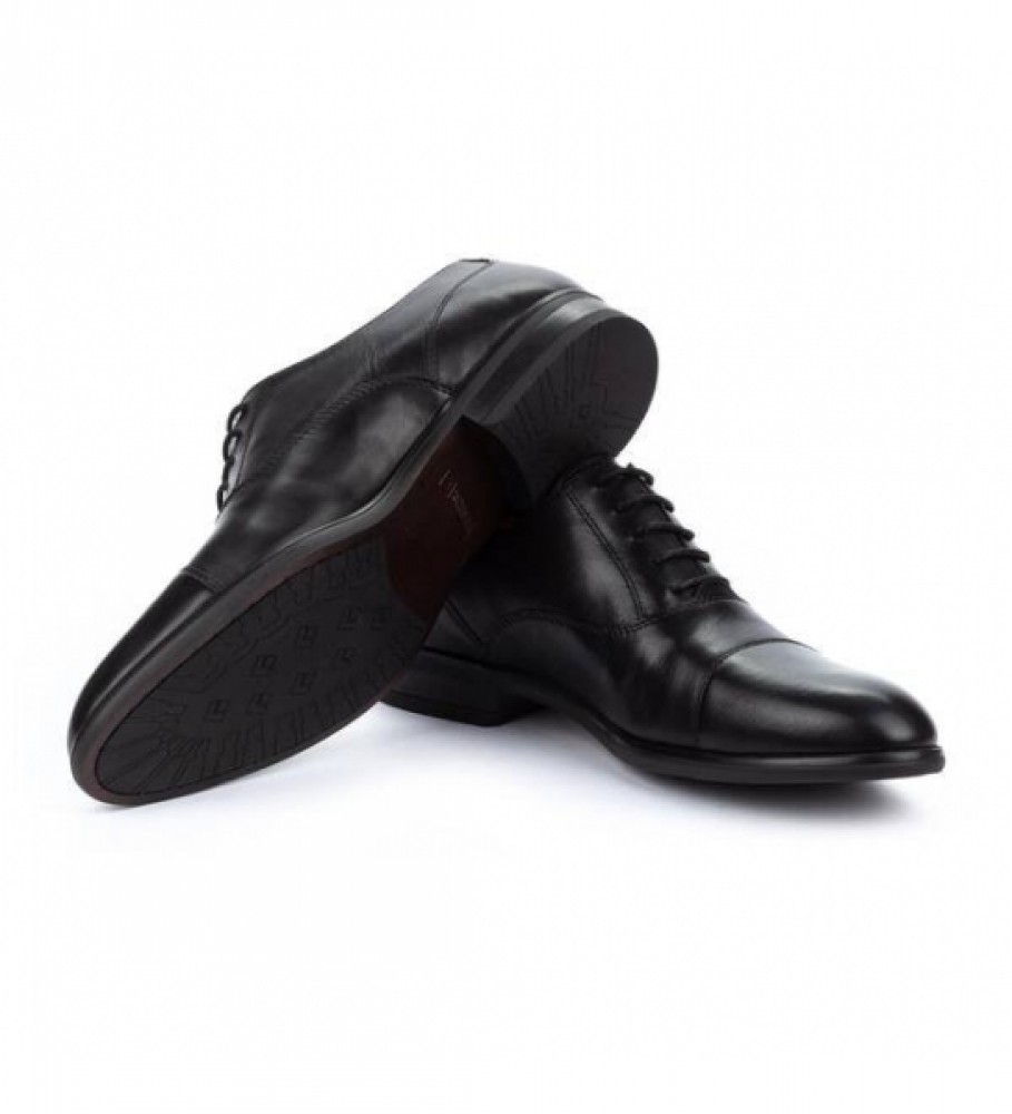 Sapatos Pikolinos Bristol de couro preto