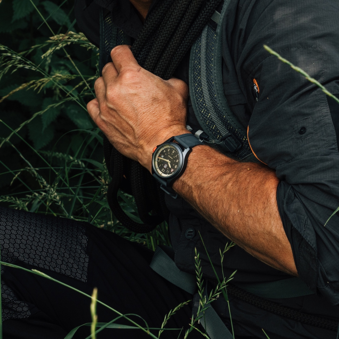 Luminox x Bear Grylls Survival Land Series
