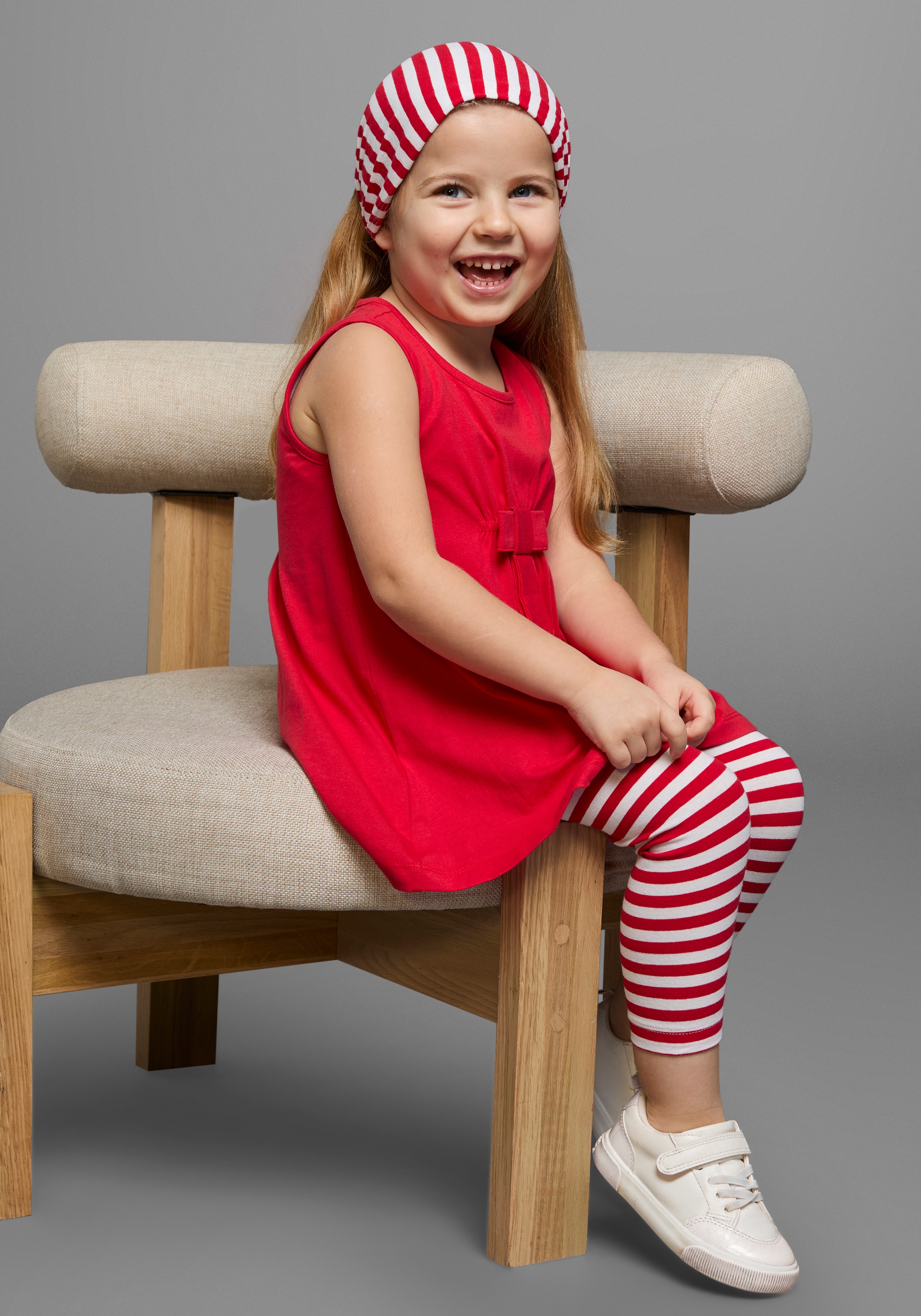 KIDSWORLD Kleid, Leggings & Haarband »3tlg. Set: Kleid, Capri und Haarband geringelt«, 3 Stk. Capri und Haarband maritim geringelt