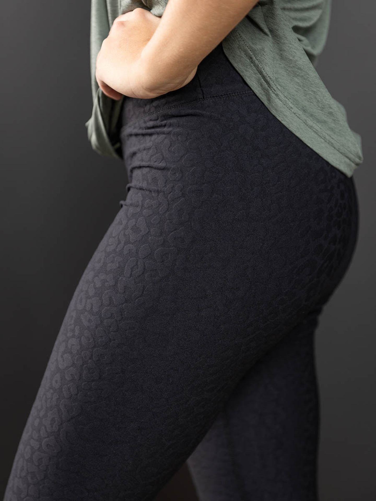 Alma Tight