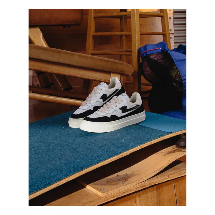 Stepney Workers Club Baskets Pearl S-Strike | Blanc