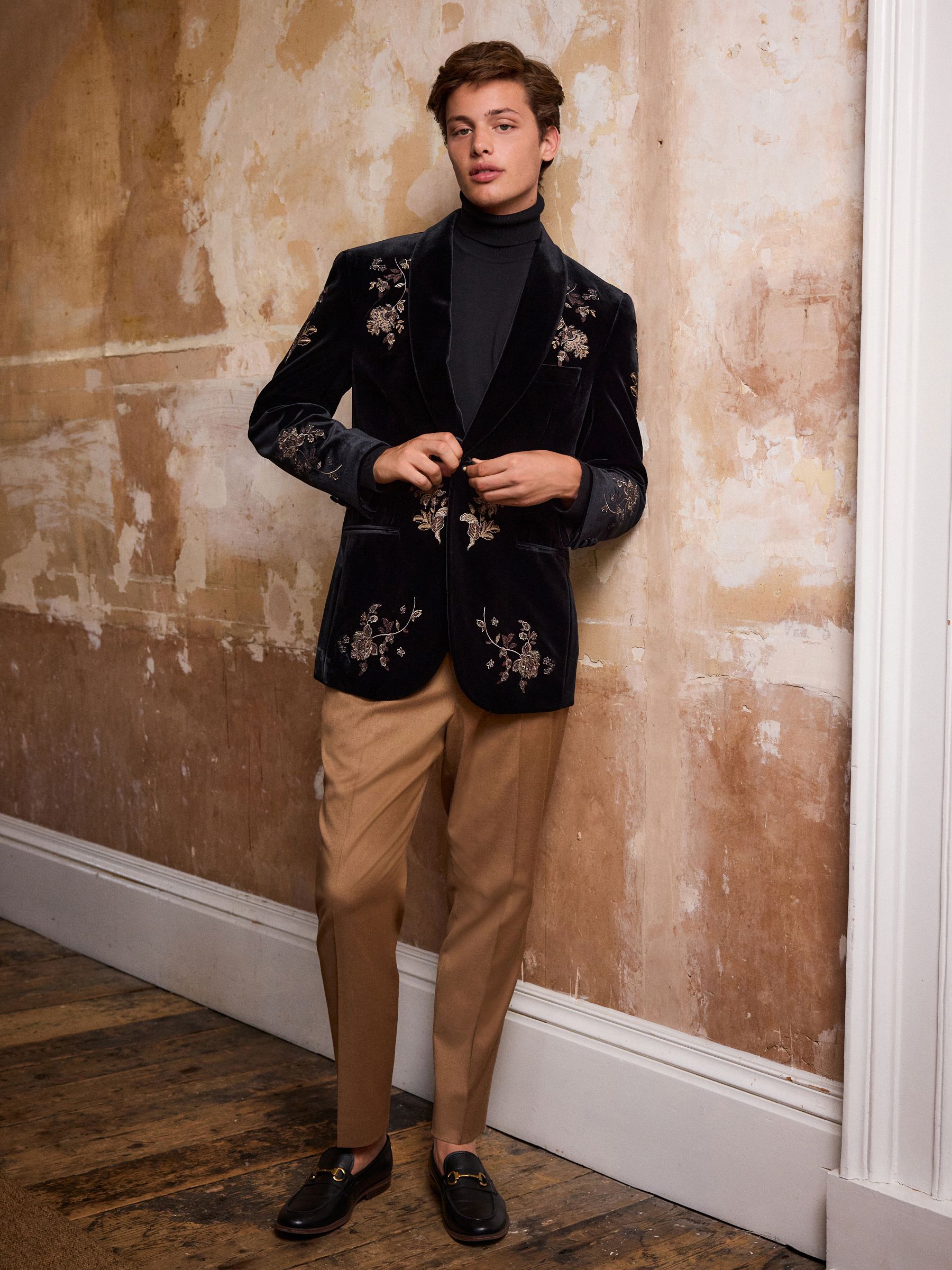 Zwart bloemenprint - Embroidered Velvet Blazer