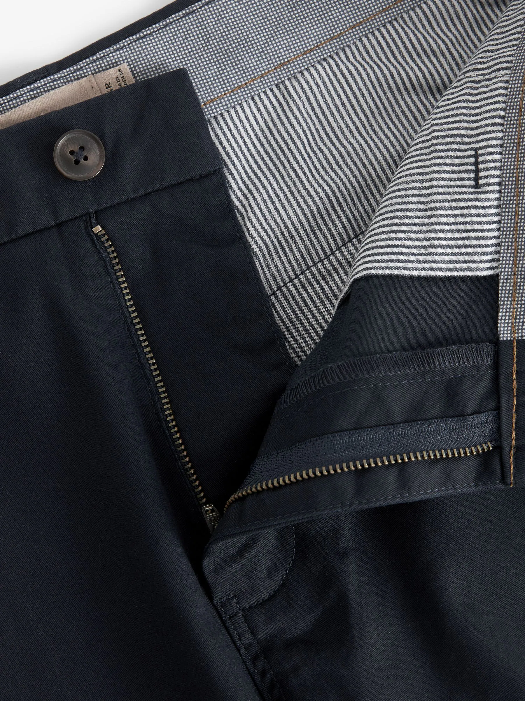 Donkerblauw - Straight fit - Chinoshort met stretch