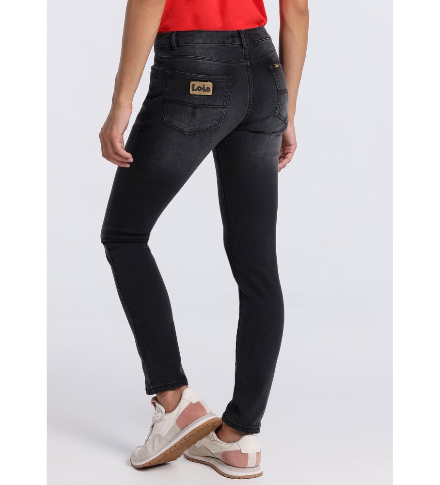 Calça jeans básica preta da Lois Jeans