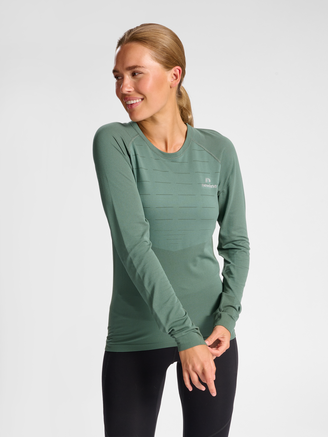 nwlPACE LS SEAMLESS WOMAN