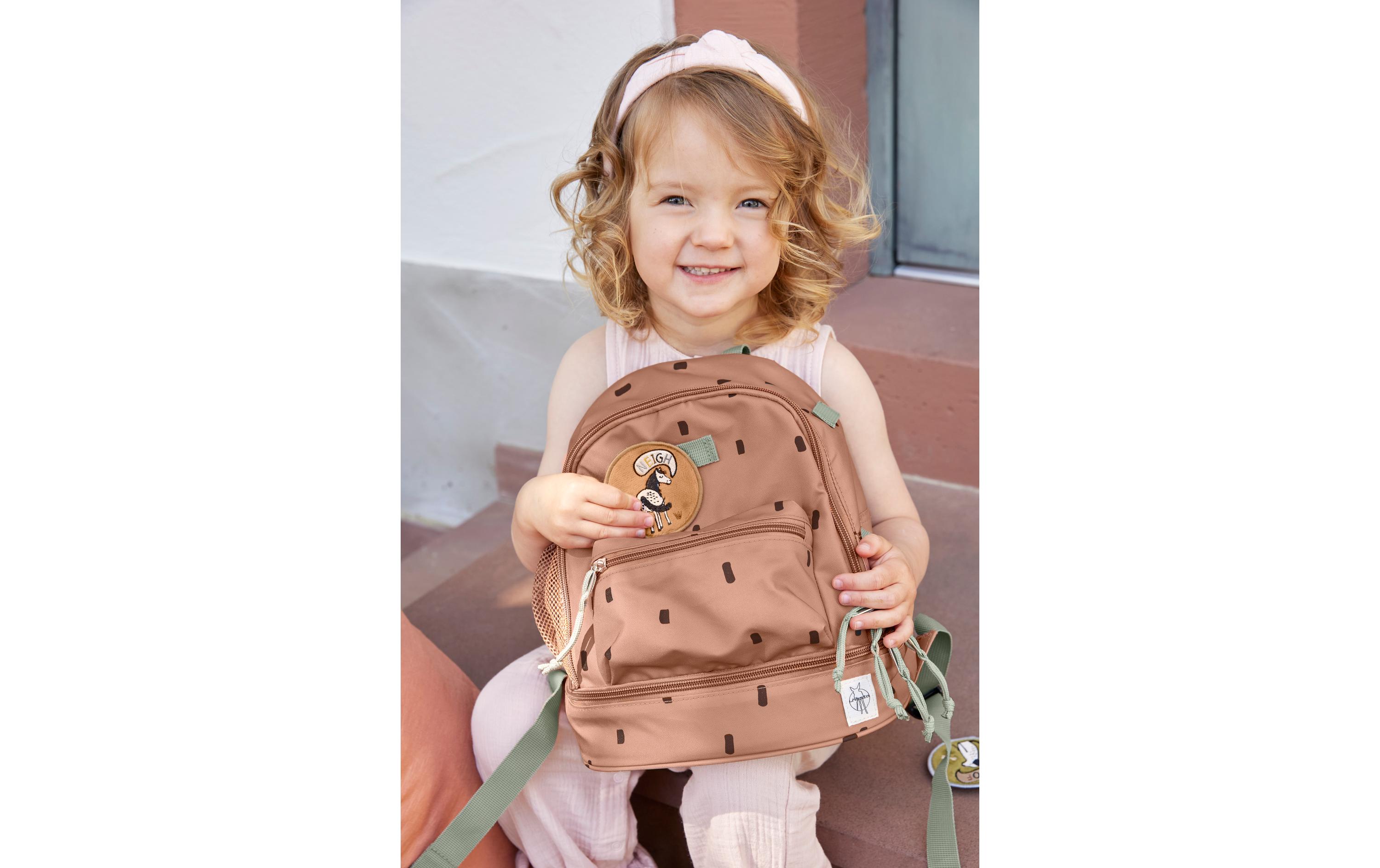 Rucksack Mini Backpack Happy Prints CaramelWasserabweisender Kinderrucksack mit gepolsterten Schultergurten