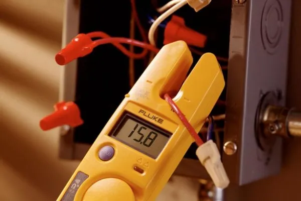FLUKE T5-1000 elektriske testere. OpenJaw™ 100V AC/DC. 1000 V KAT III / 600V KAT IV