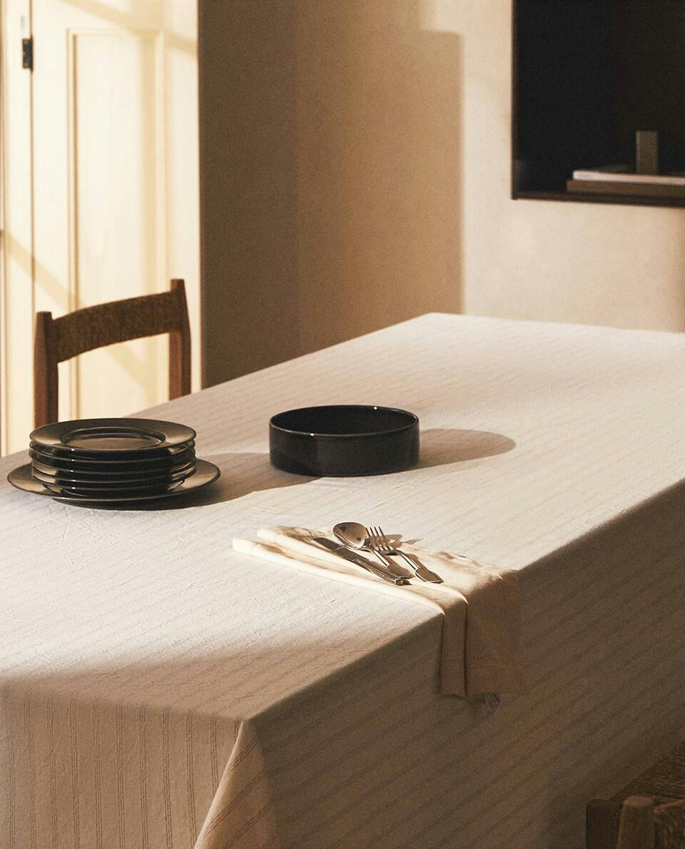 TOALHA DE MESA DE ALGODÃO LISTRADA