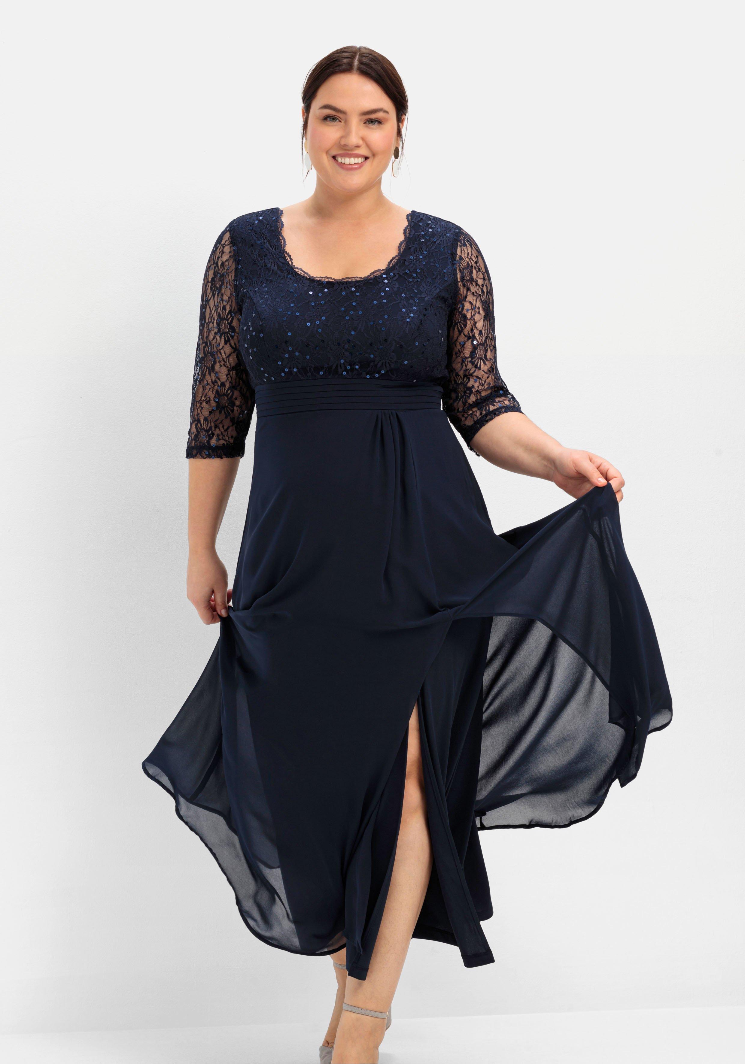 Abendkleid mit floraler Spitze